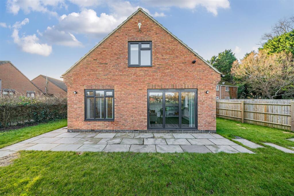 3a Plank Houses, Towcester