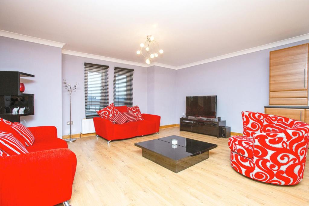 Lounge / Kitchen