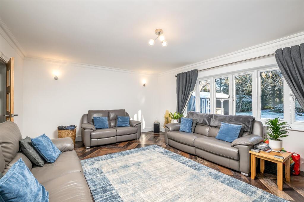 260105 - 90 Hookhams Lane, Renhold - 14.jpg