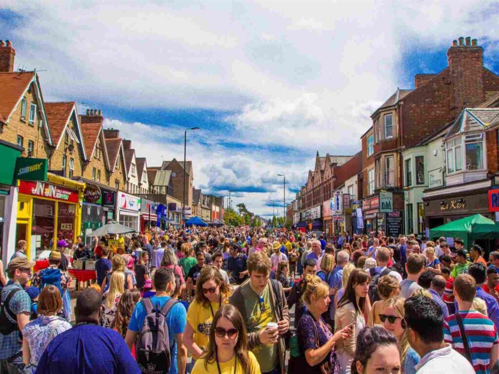 COWLEY ROAD ATMOSPHERE.jpg