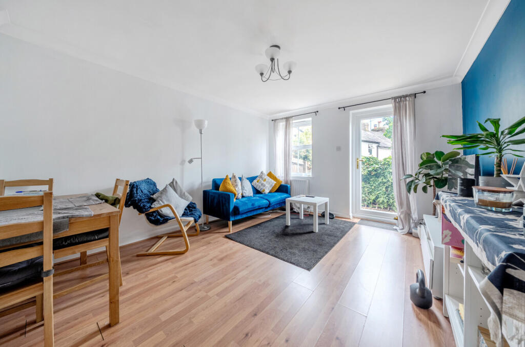 1328650-2-6880f62...