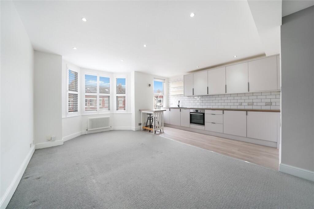 Kitchen/Reception
