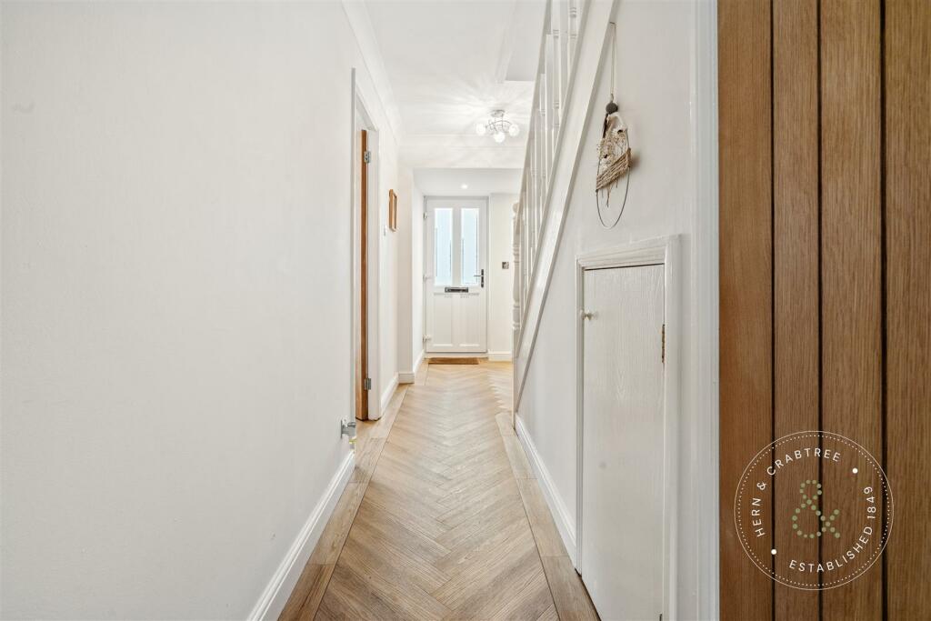 Acorn Grove, Pontprennau, Hern Crabtree (19).jpg