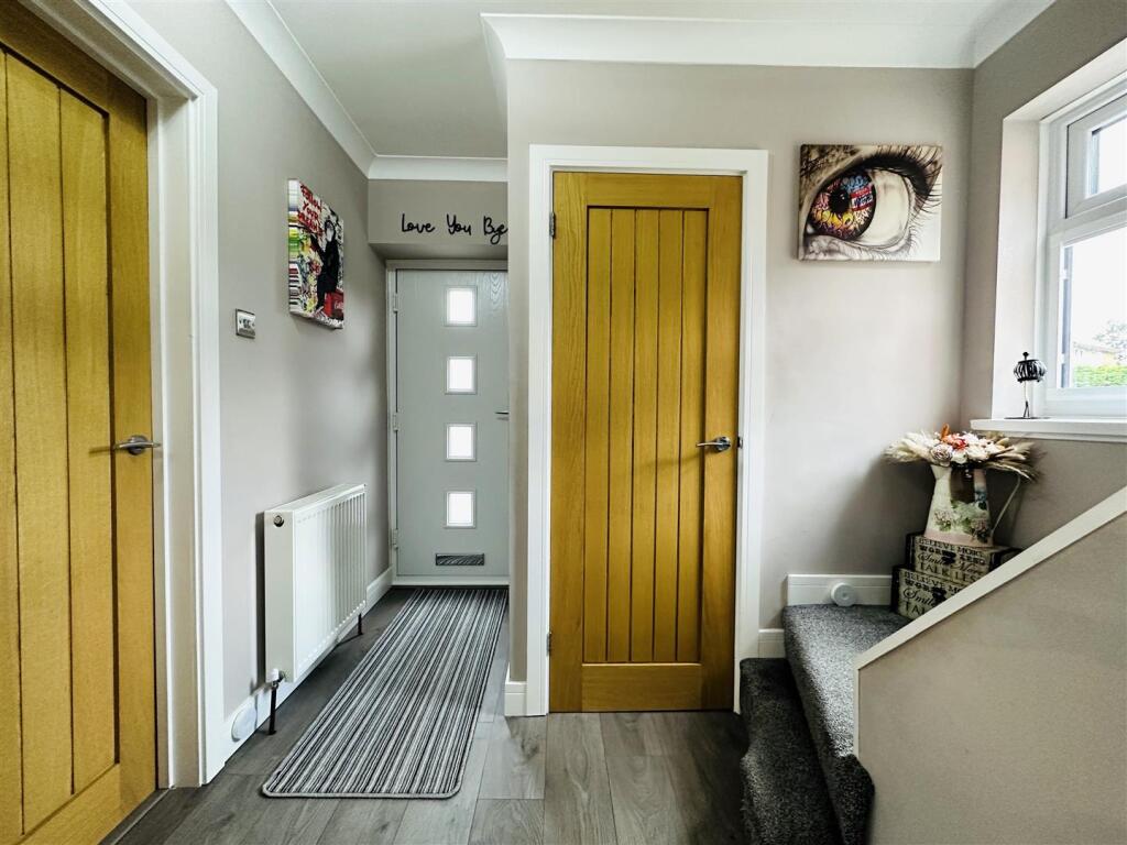 Hallway.jpg
