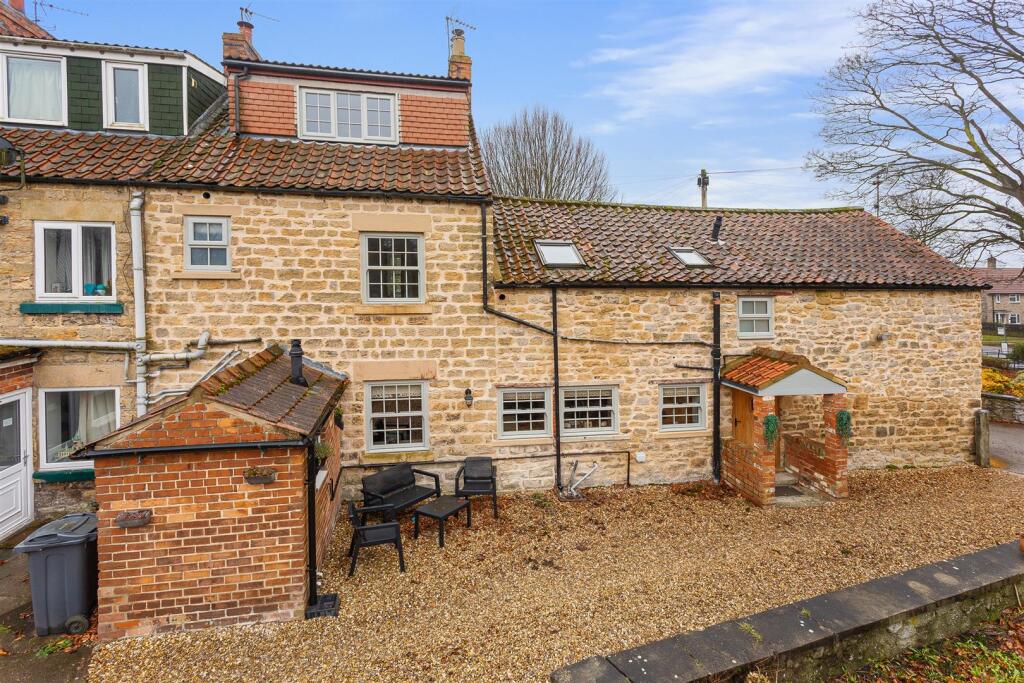 72 Westgate Pickering-23.jpg