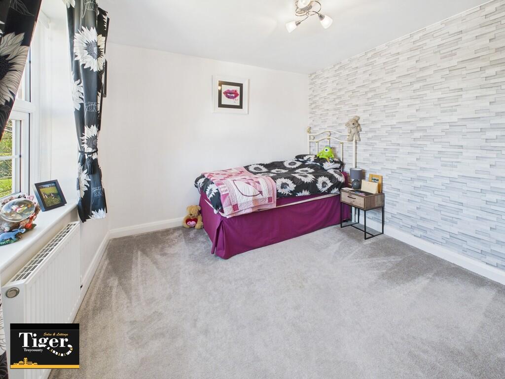 CAM02176G0-PR0538...