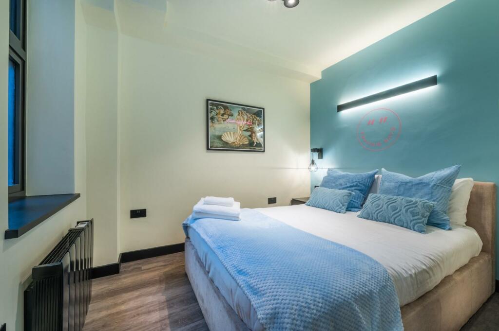 bedroom(2).jpg
