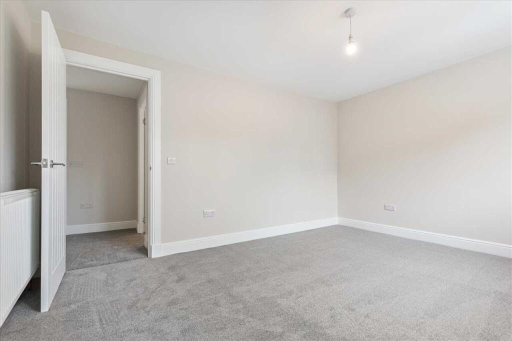 Bedroom One (3)