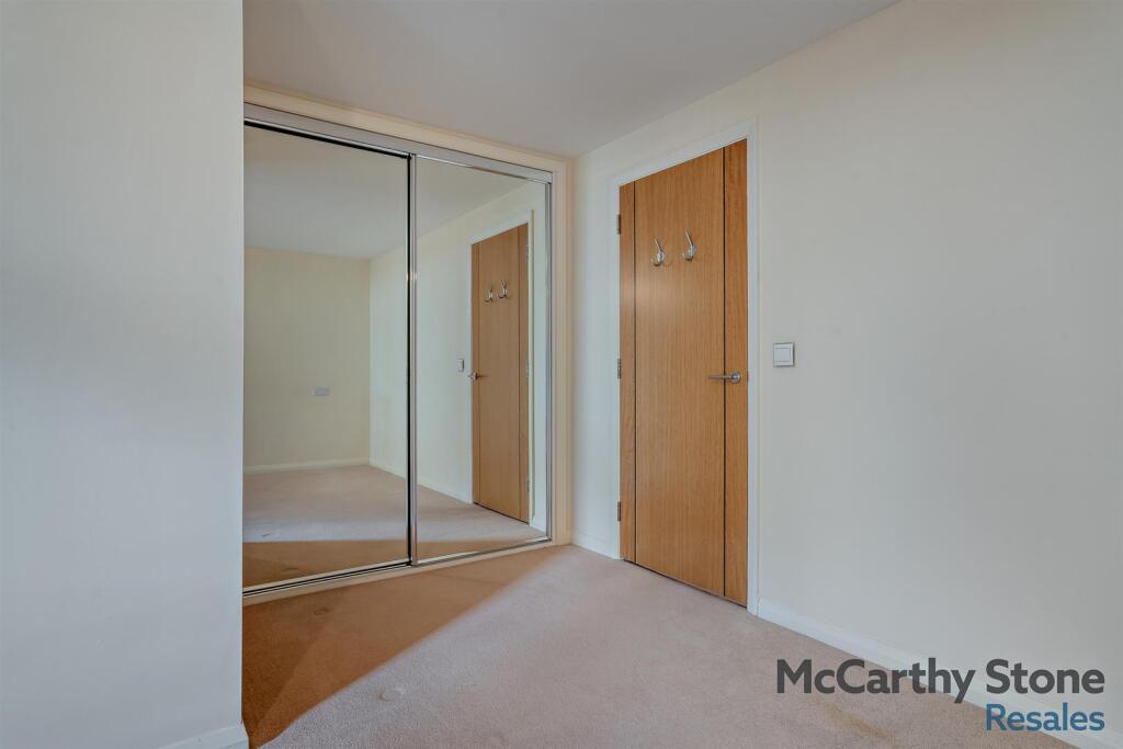 8652306-interior18-800.jpg