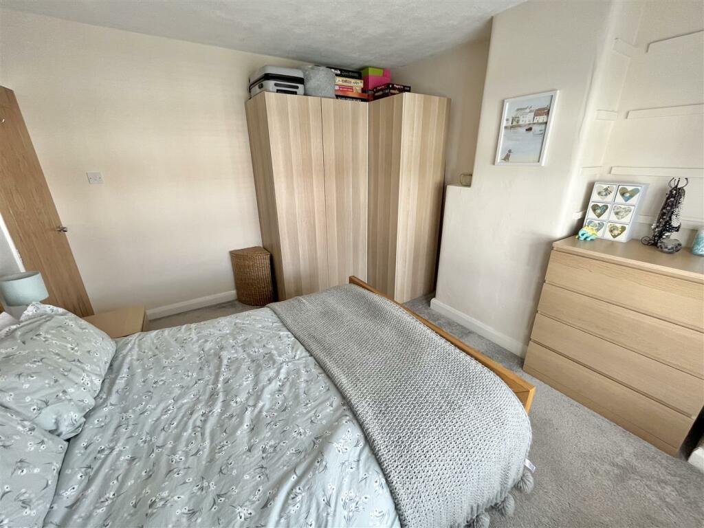 Bedroom 2 Aspect 2