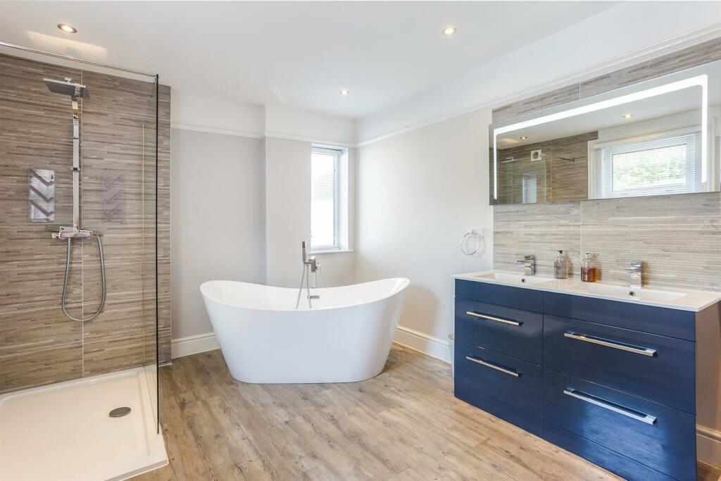 70904_Orwell Villa (23)_low.jpg