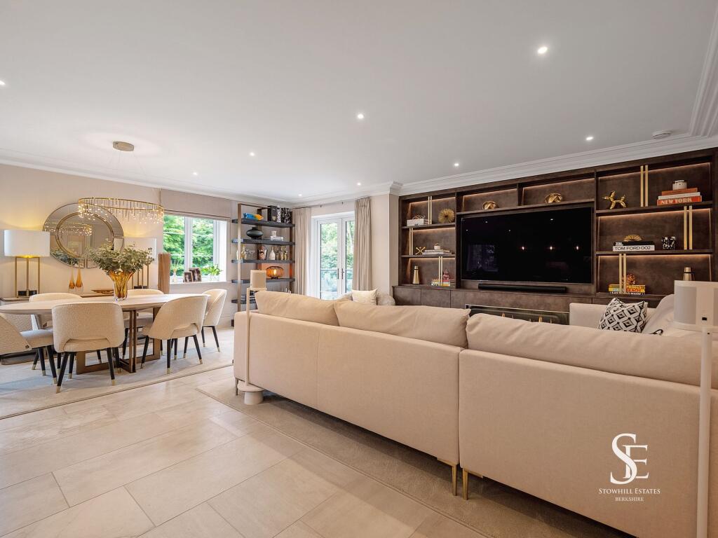 Living / dining area