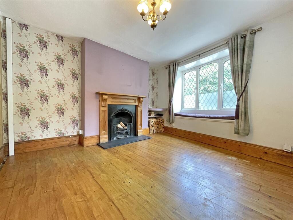 Hollow Hayes - New Living Room.jpg