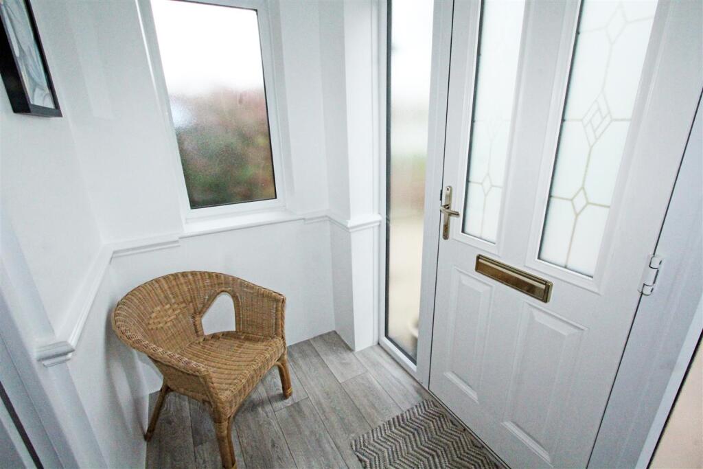 IMG_5055 porch door - Copy.jpg