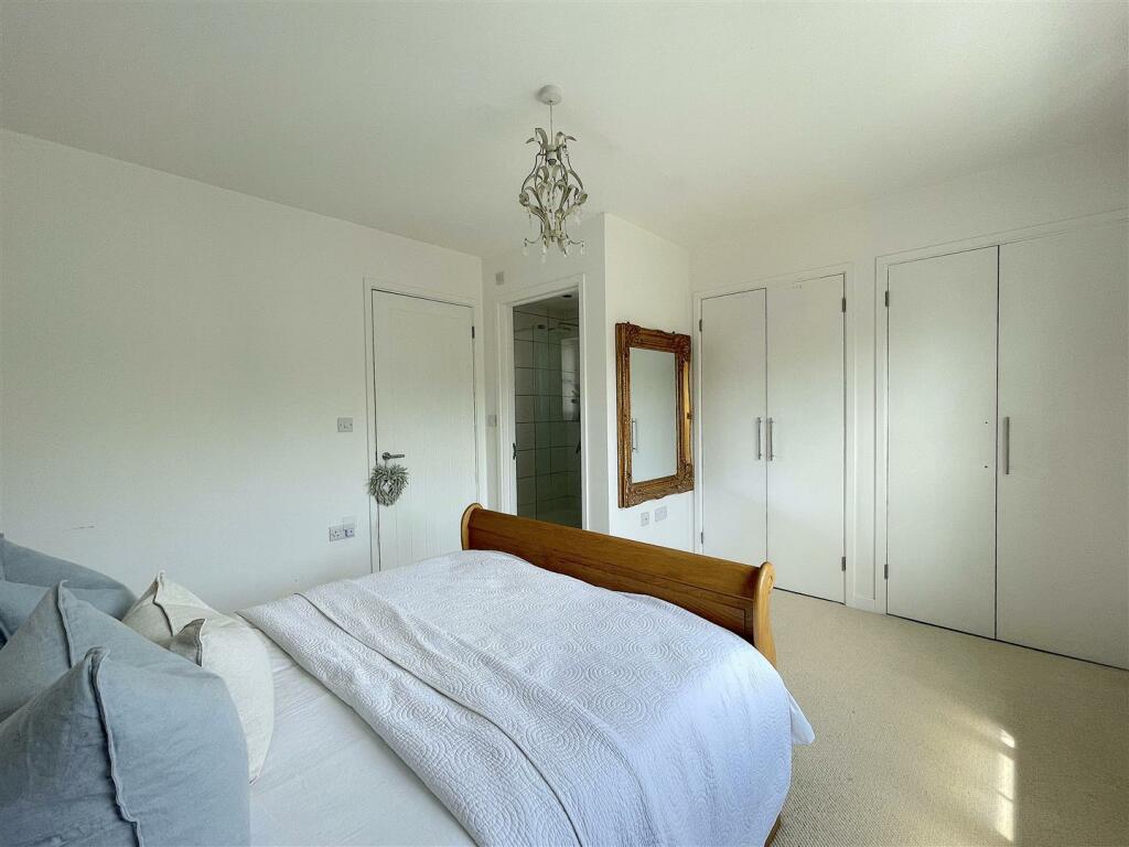 Bedroom One (3).jpeg