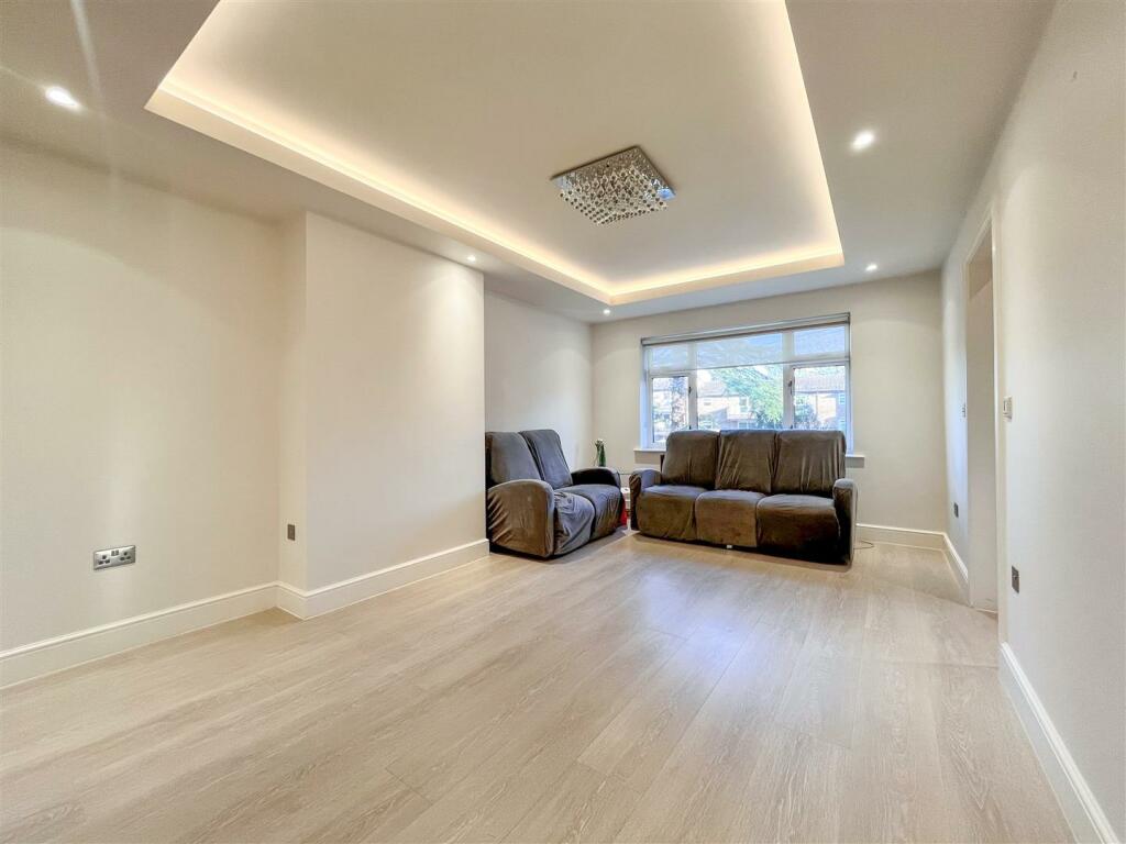 lounge.jpg