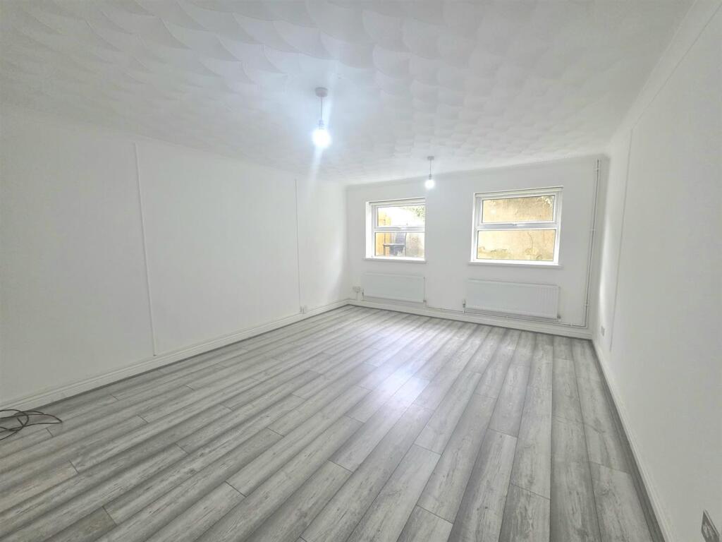 Lounge.jpeg