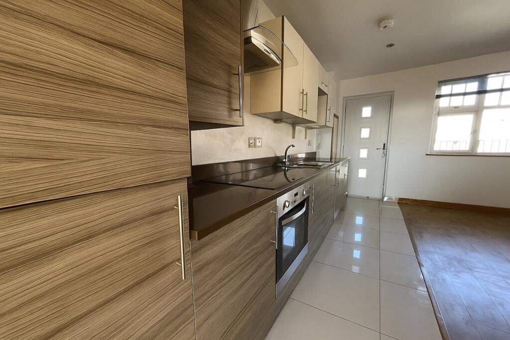 Kitchen (2)