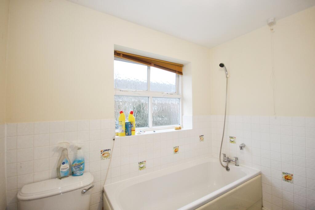 Jack &amp; Jill Bathroom