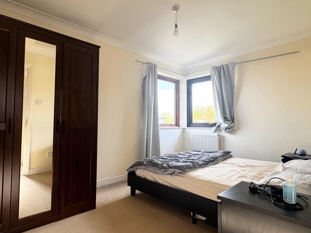 29 Adelphi Street bedroom