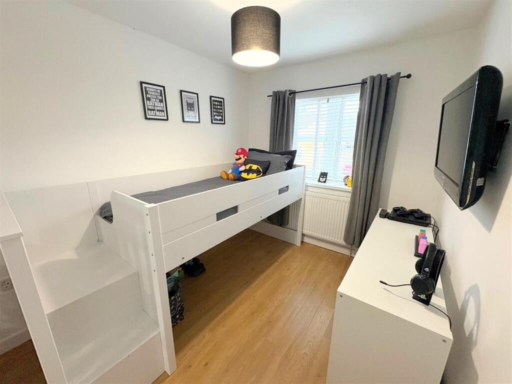 Bedroom 3a.jpg