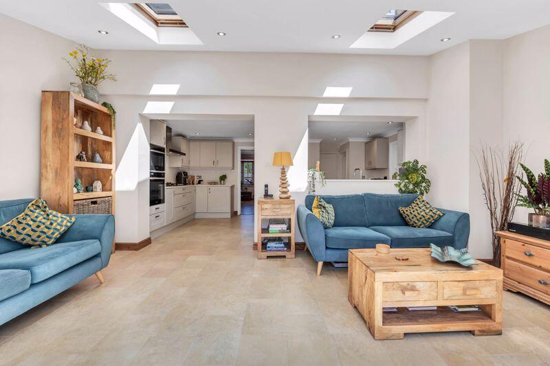 Garden Room/Kitchen And Breakfast Room