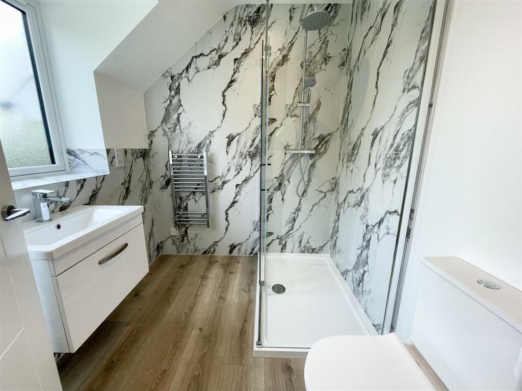 Ensuite.jpg