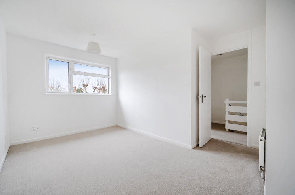 1384665-15-6936cb...