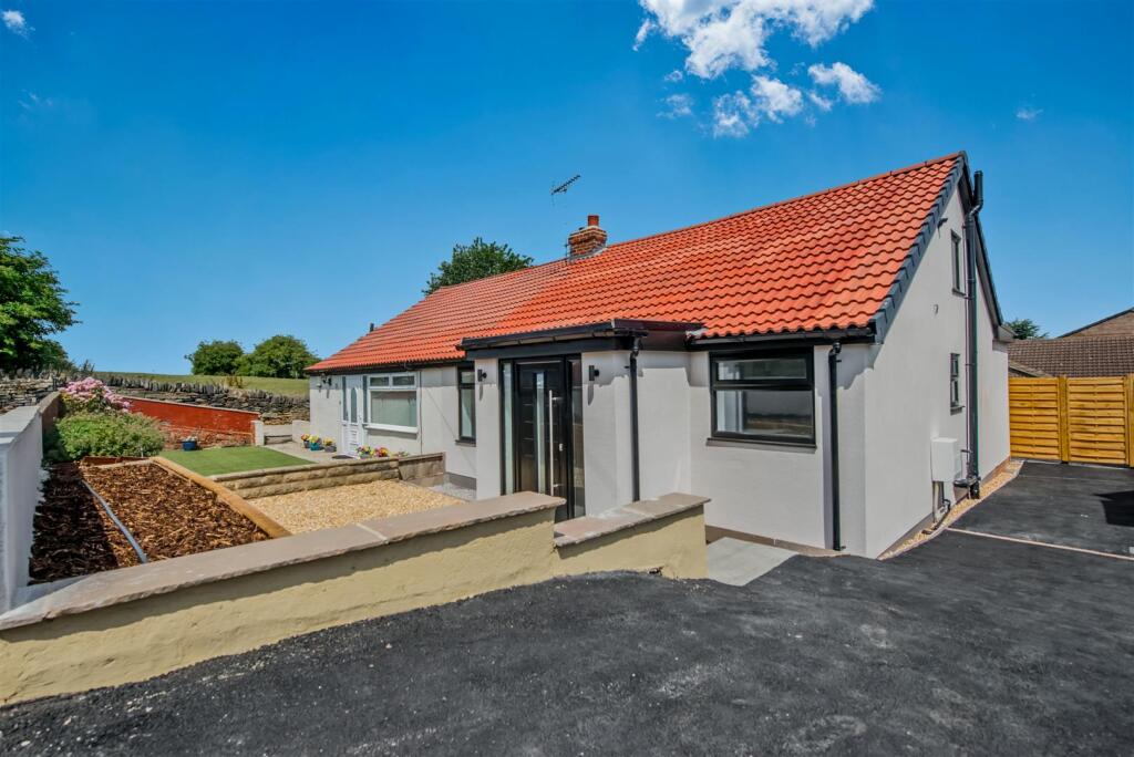 Off Street Parking / Driveway: