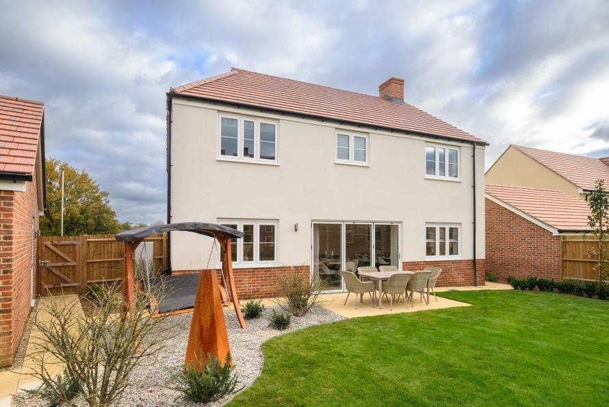 Eden Green - Plot 35 Show