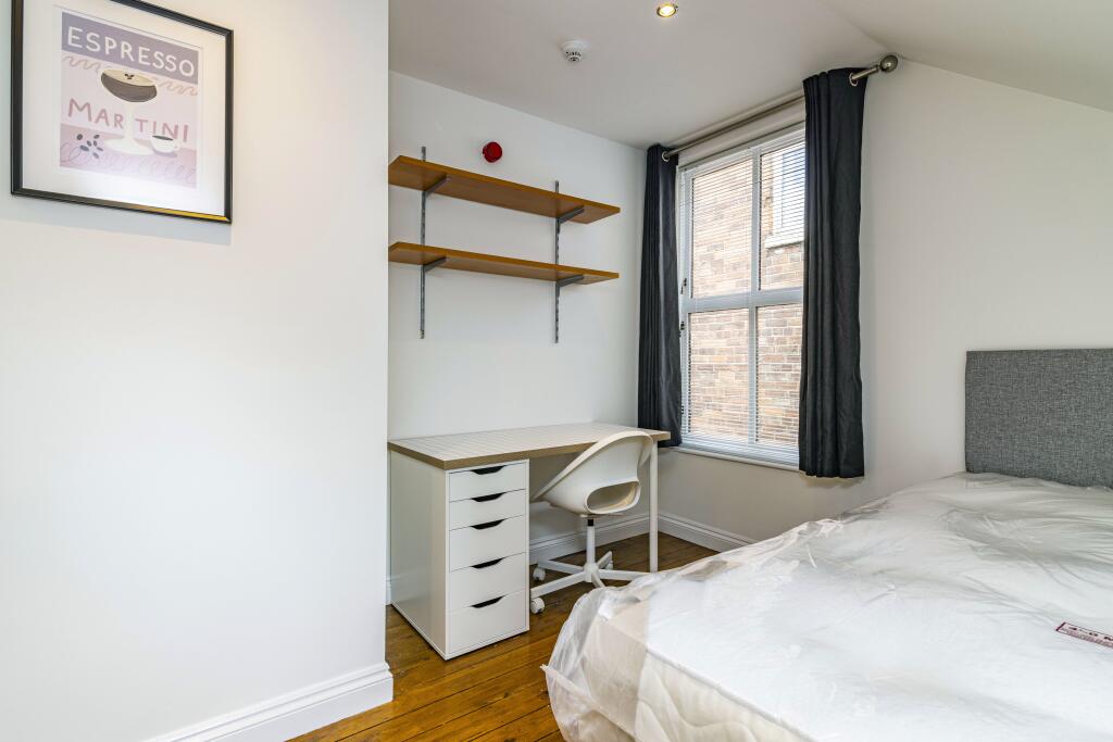 10-12DouglasRoad-39