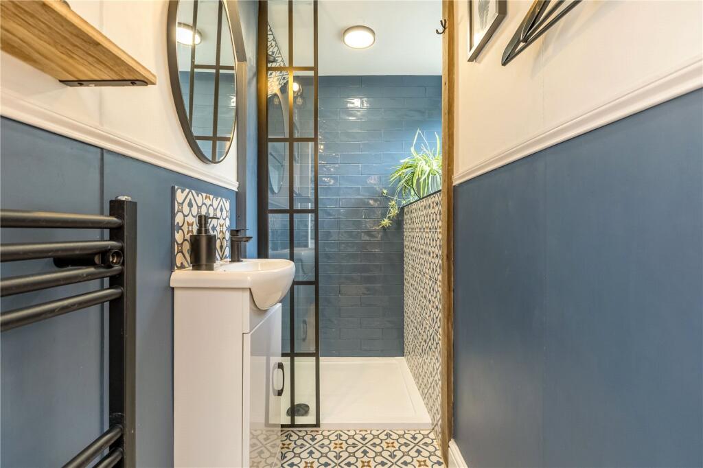 En Suite Shower Room