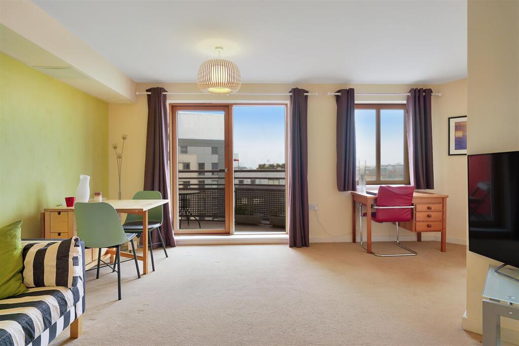 Flat 22, Cuthbert Bell Tower - 7SQUSF5zD2u86McjZJa