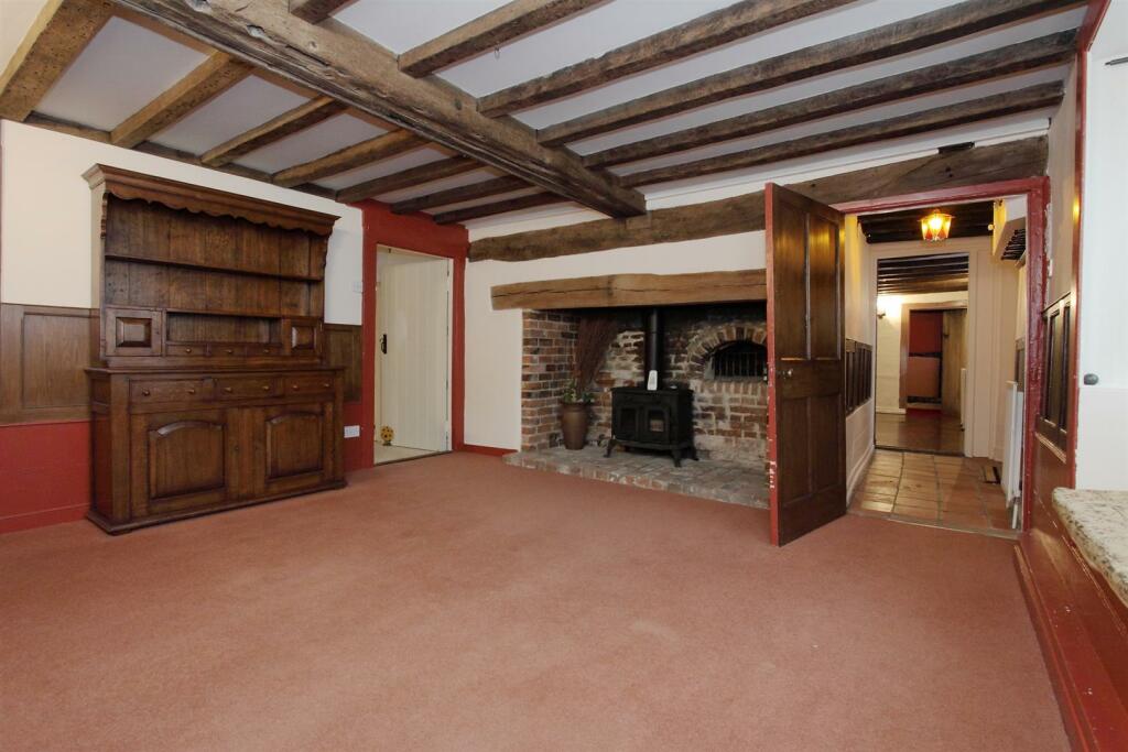 molesey cottage PH100.JPG