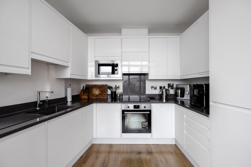 The Pinnacle 14 School Road-014.jpg