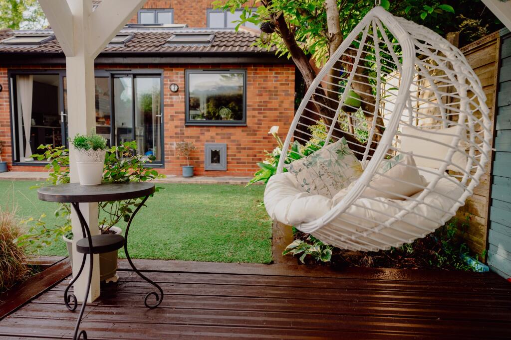 DECKING
