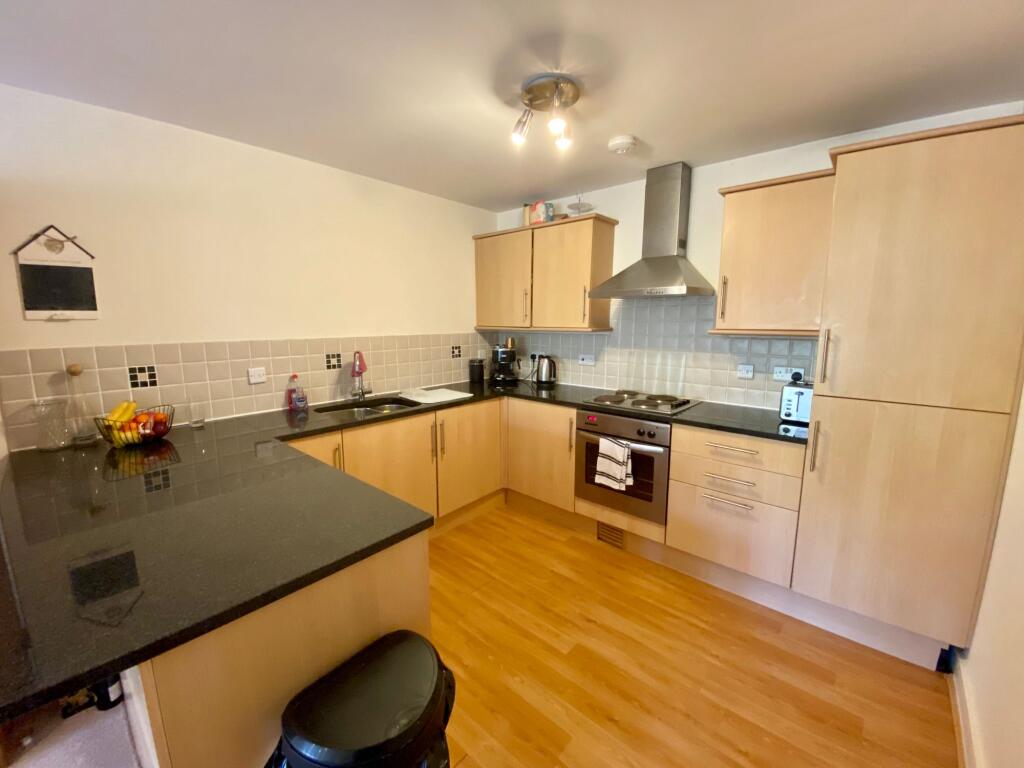 Living &amp; Kitchen Room