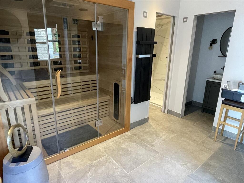 Sauna.JPG