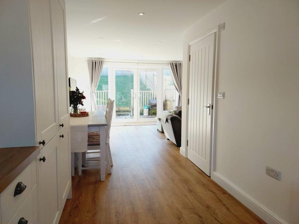 Kitchen through to l