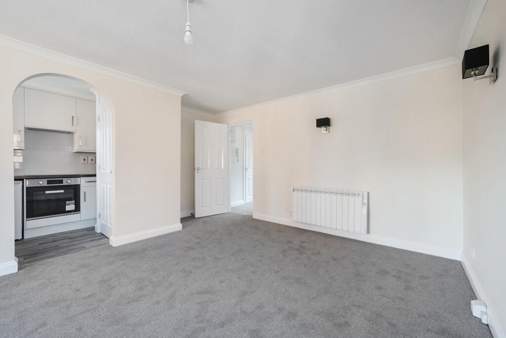 1324275-9-687e052...