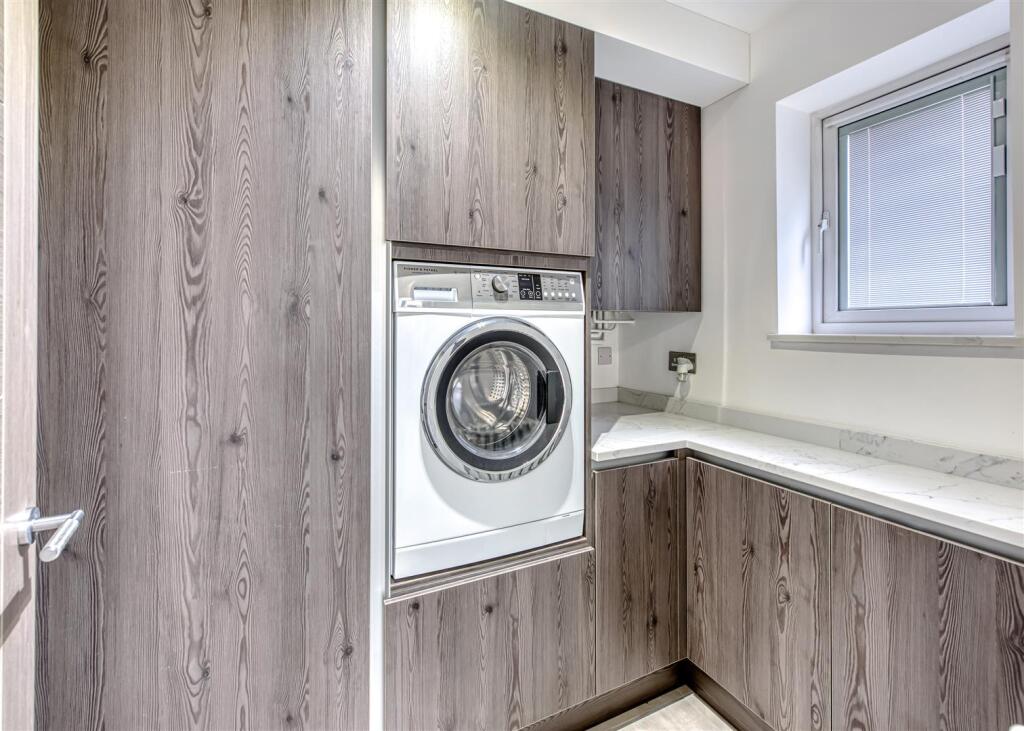 37 Deaconsfield-utility.jpg