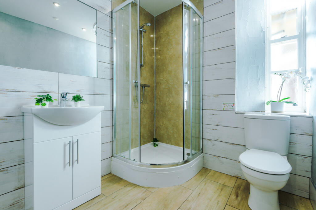 Jesmond View, Block A, Flat 8, Bathroom 1