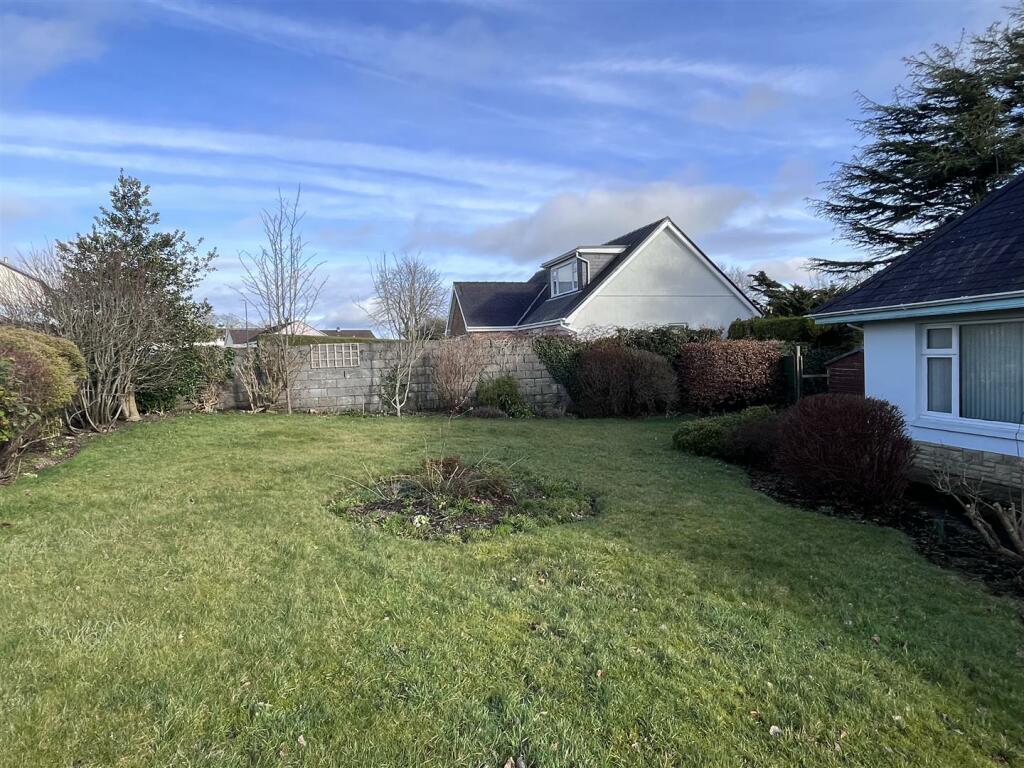 front garden.JPG