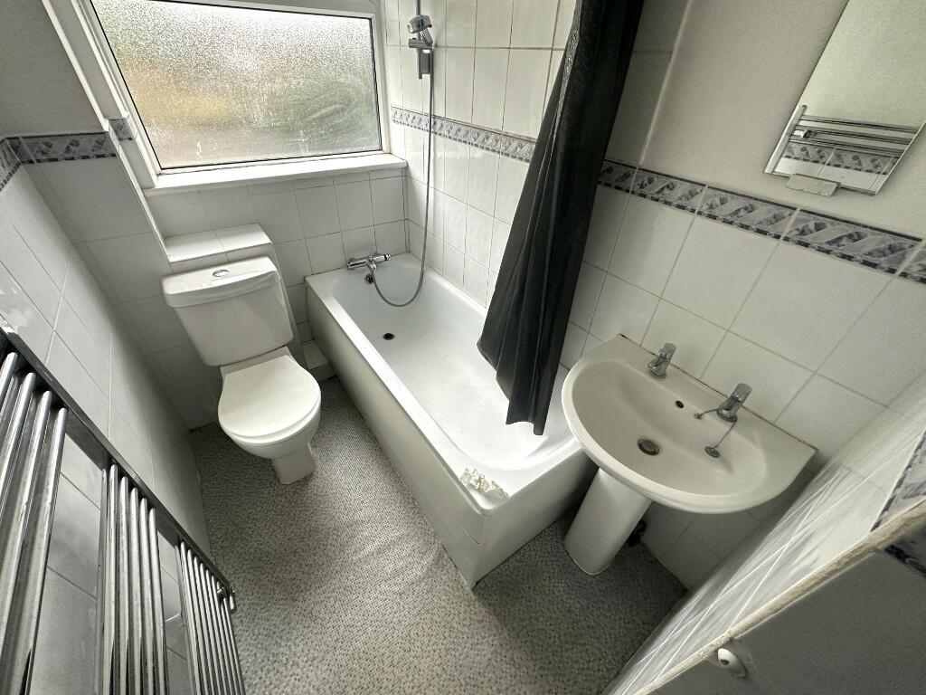 FITTED BATHROOM