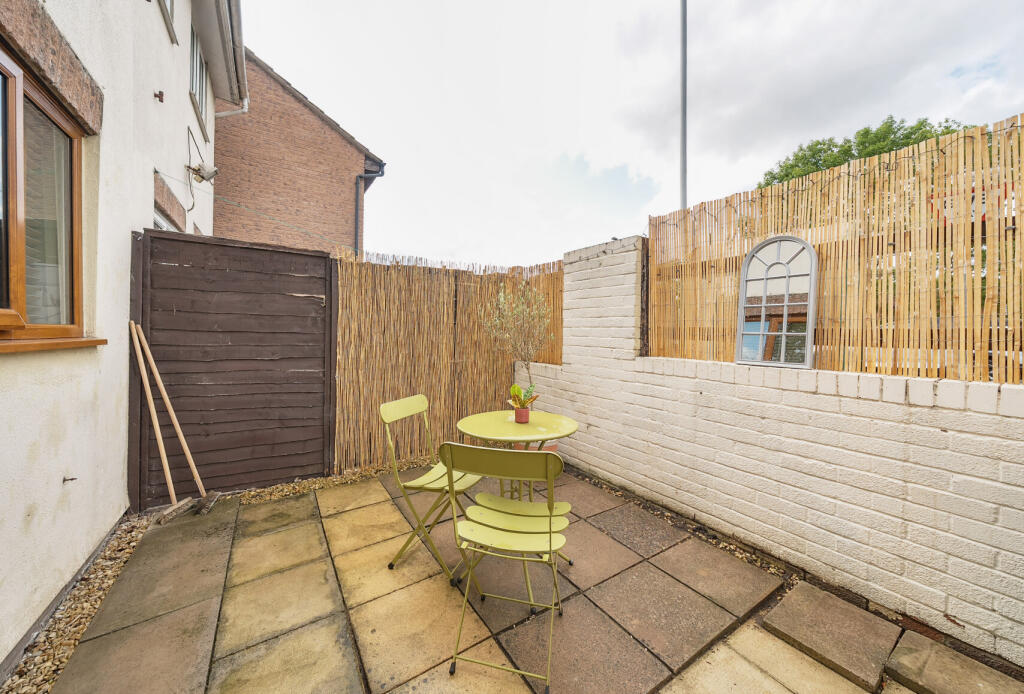 1330789-16-688b9c...