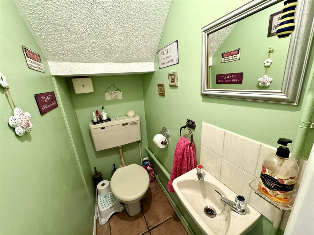 GROUND FLOOR WC