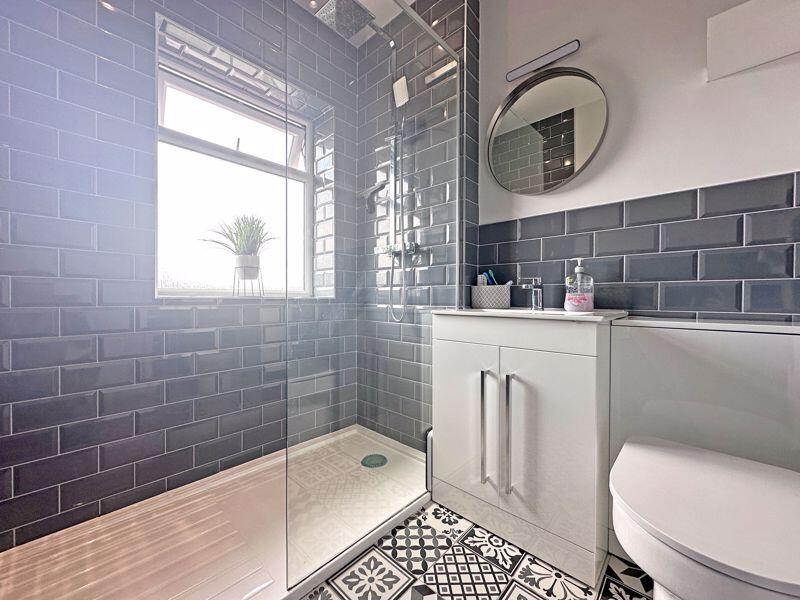 Family Shower Room