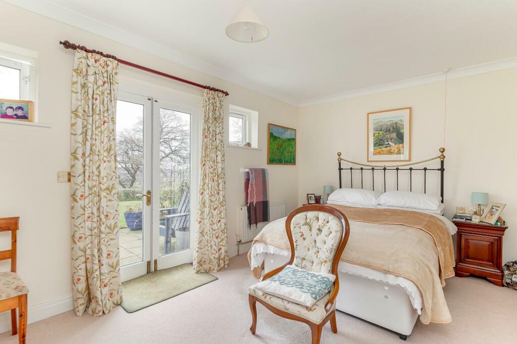 Master Bedroom - C.jpg