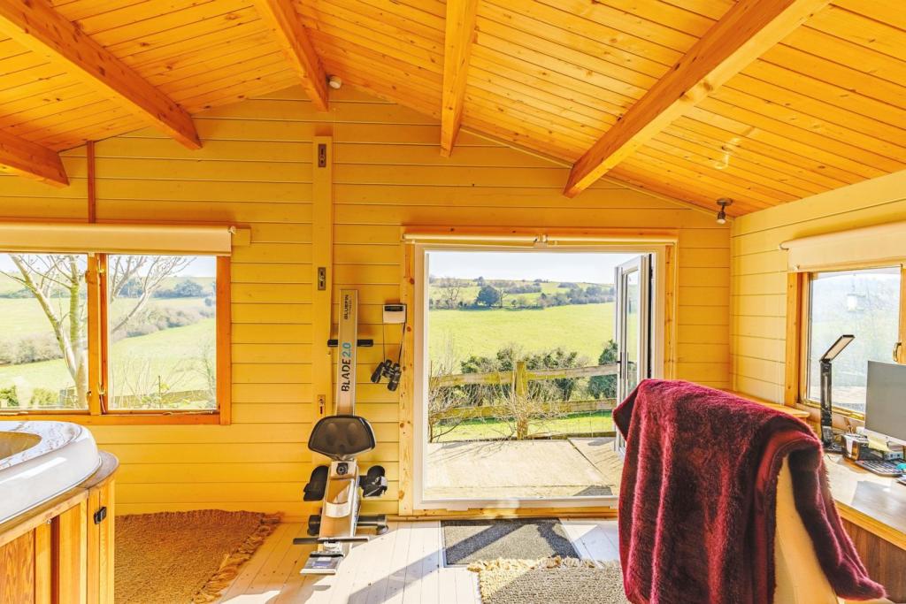 Log Cabin