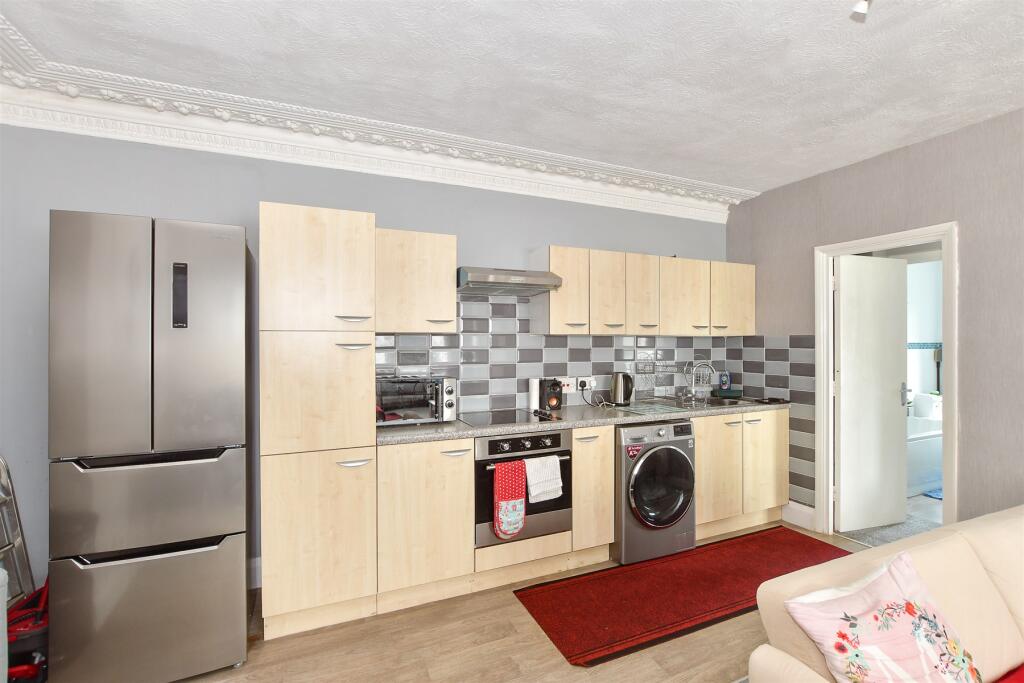 Kitchen/Lounge/Dining Room